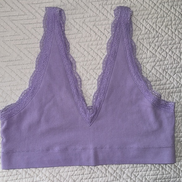NWOT I intimates size Med-Lg (lavender, bralette, lace trim) Nylon/Spandex - Picture 1 of 3